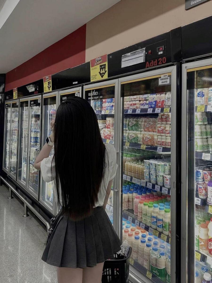 Ảnh gái xinh khoe hàng đẹp và hàng khủng