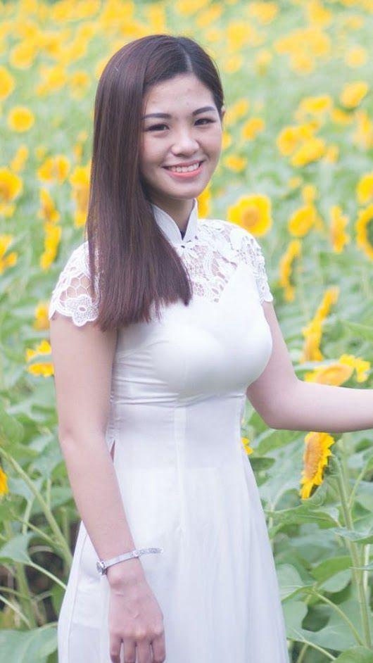 Ảnh mặt gái xinh với nụ cười rạng rỡ