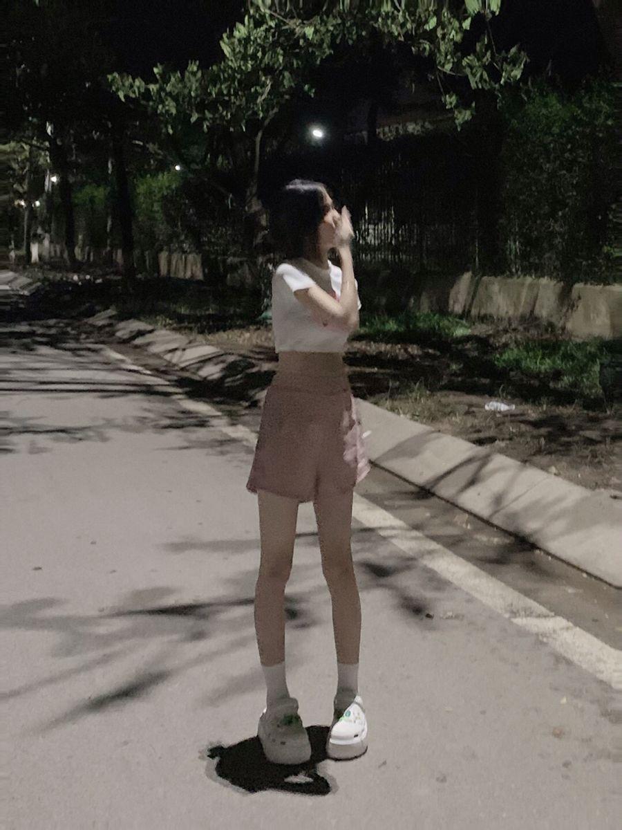 Gái Xinh Chất Với Chân Dài Và cô gái Xinh