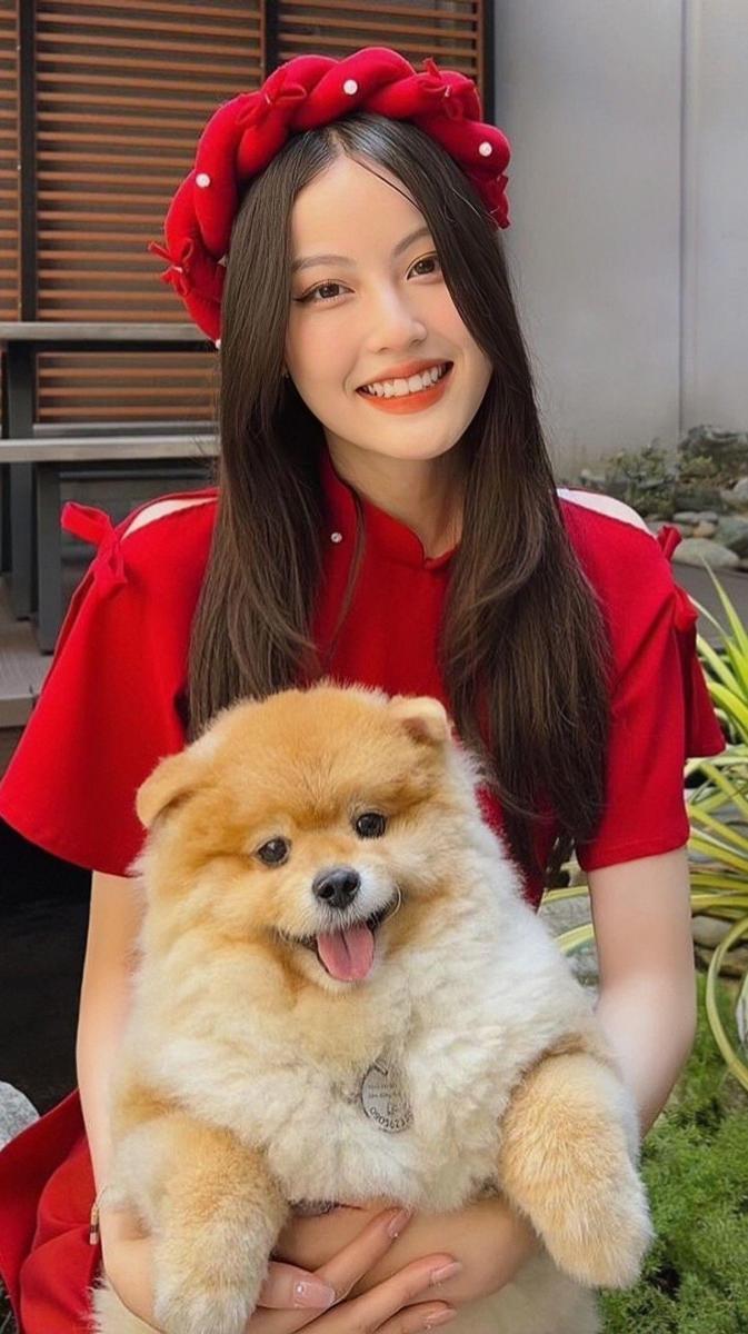 Gái Xinh Cầm Điện Thoại, Gái Xinh Ảnh Avatar Đẹp Cho Con Gái