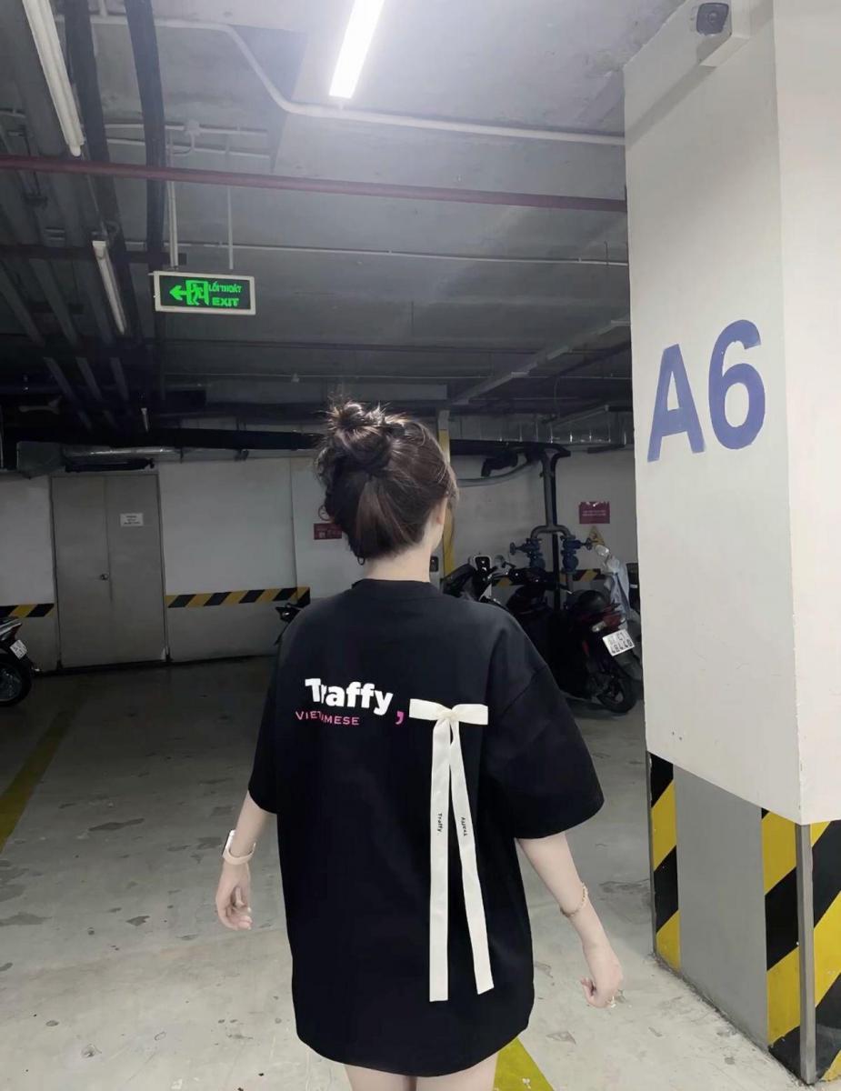 Hình ảnh gái xinh cùng xe đẹp