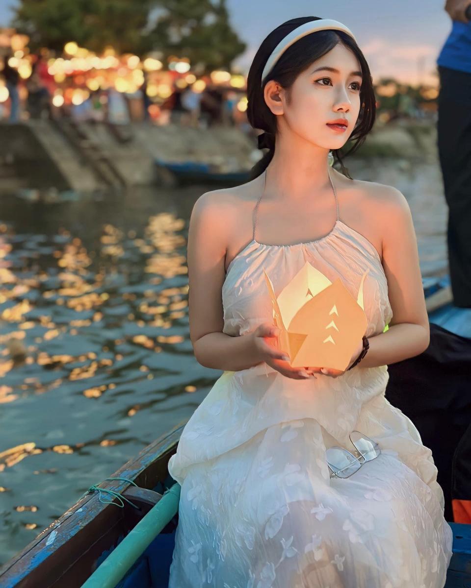Gái xinh đậm đà thời gian rảnh rỗi