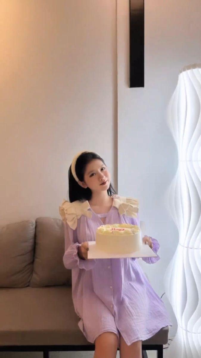 Ảnh Gái Xinh Tắm Trường Đẹp Mặc Đồ Tắm