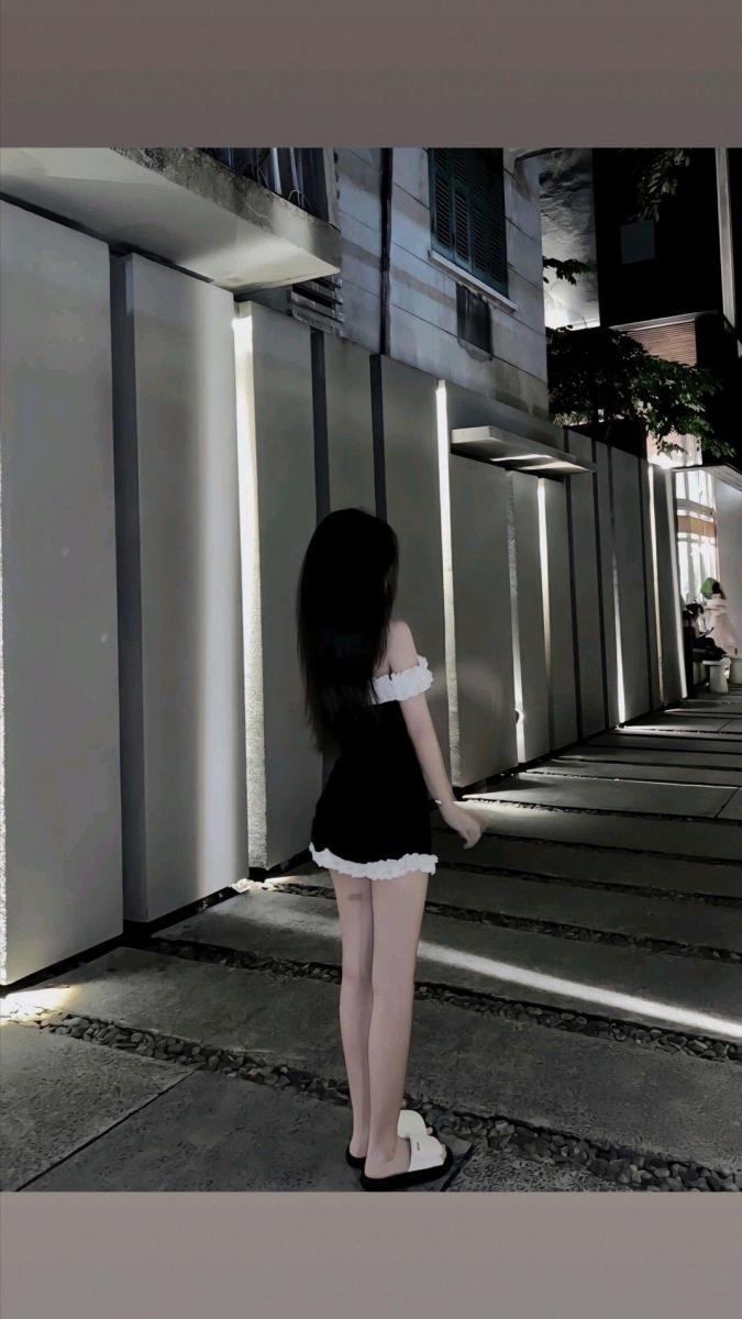 Gái xinh xâu hàng và đi bar đẹp nhất