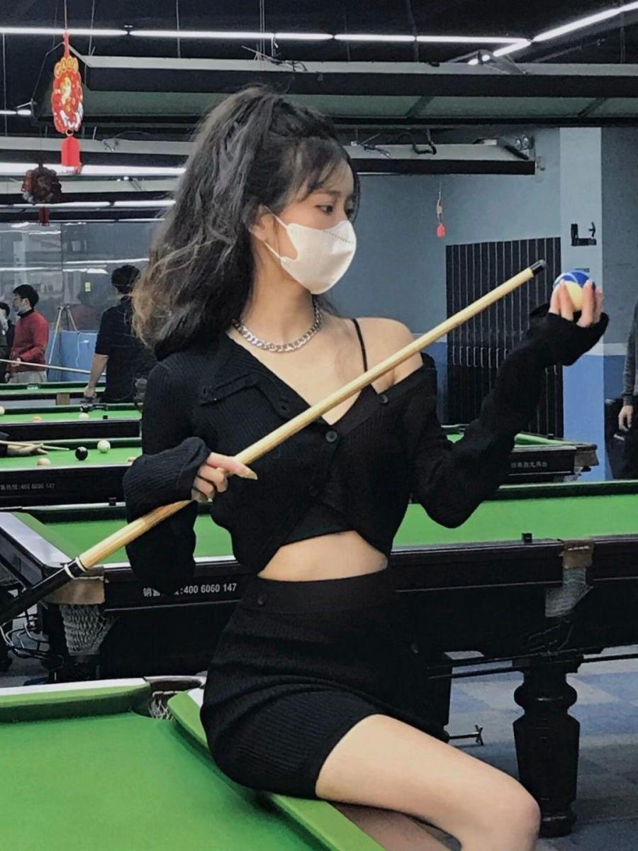 Gái Xinh Hở Bơi Cực Chất