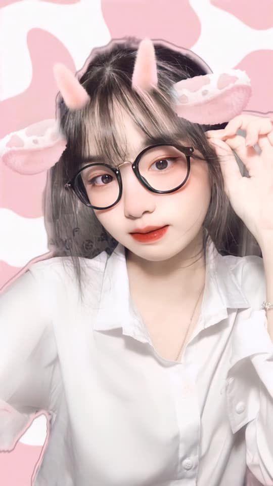 Gái xinh ngực to trong bộ đồ cắt hime