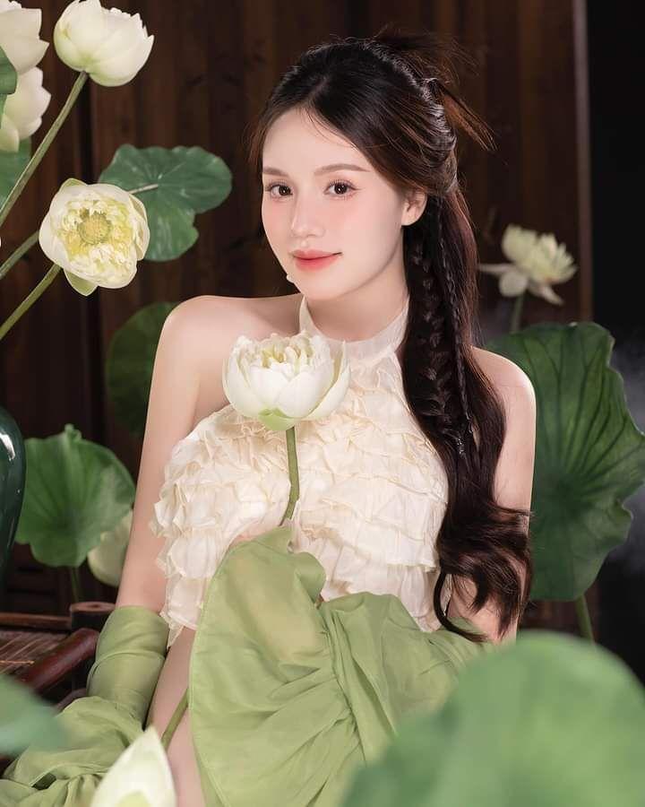 18 gái xinh với kiểu tóc sắc đẹp đậm