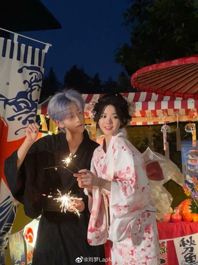 Gái xinh trong kimono trắng truyền thống