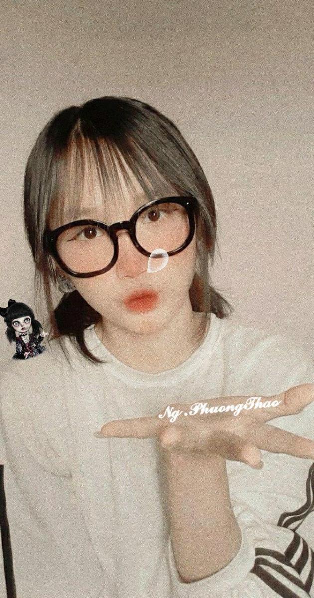 Mặt gái đẹp đeo kính xinh - Ảnh gái cute đeo mắt kính