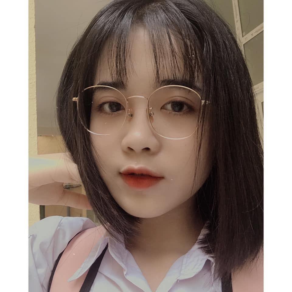 Ảnh gái xinh đeo mắt kính cute và ngầu