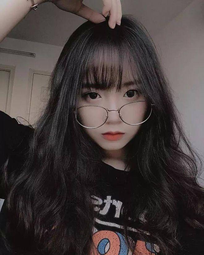 Ảnh gái xinh đeo mắt kính che mặt đẹp