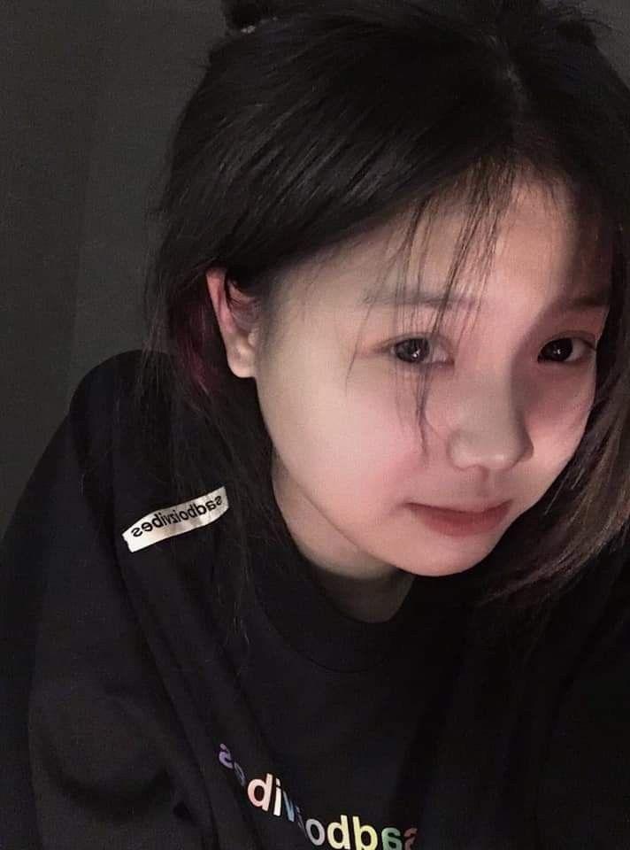 Gái xinh lộ hàng, gái đẹp lộ mu trong ảnh mạng