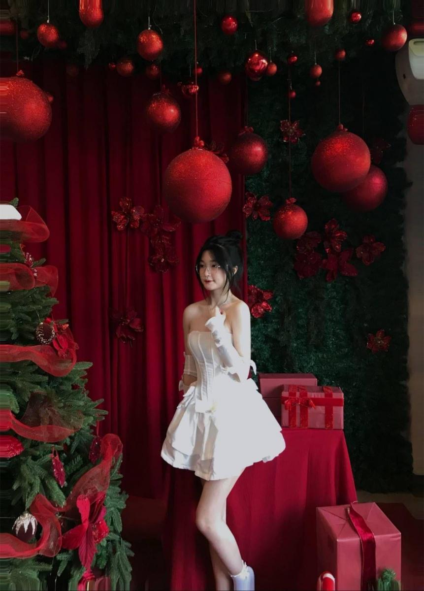 Gái Xinh 10 Tuổi