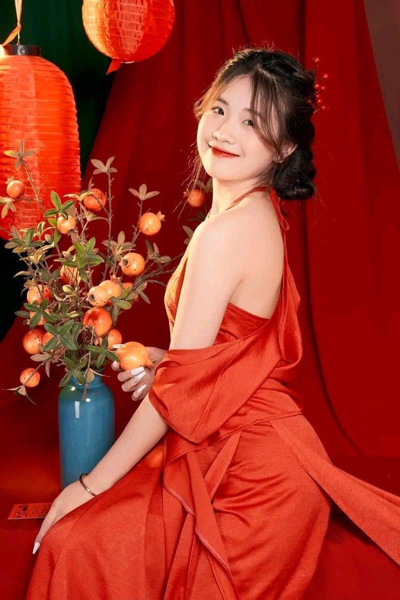 Gái Xinh Với Hình Vú Gái Xinh