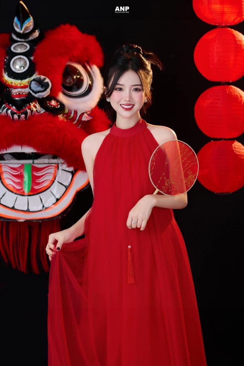 Ảnh đẹp gái xinh trong trang phục trắng