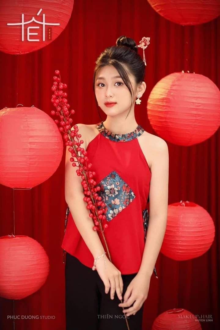 Hình ảnh gái xinh sexy trong bộ đồ đỏ đẹp
