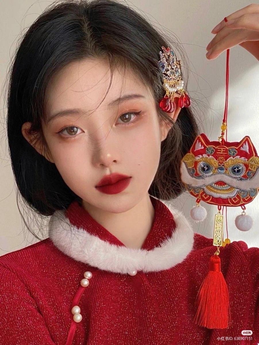 Ảnh gái xinh đi chơi cùng bạn bè