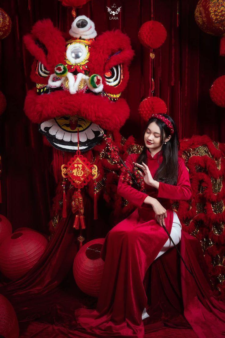 Hình gái xinh 2k10 với ngực to màu đỏ niềm hạnh phúc hồng
