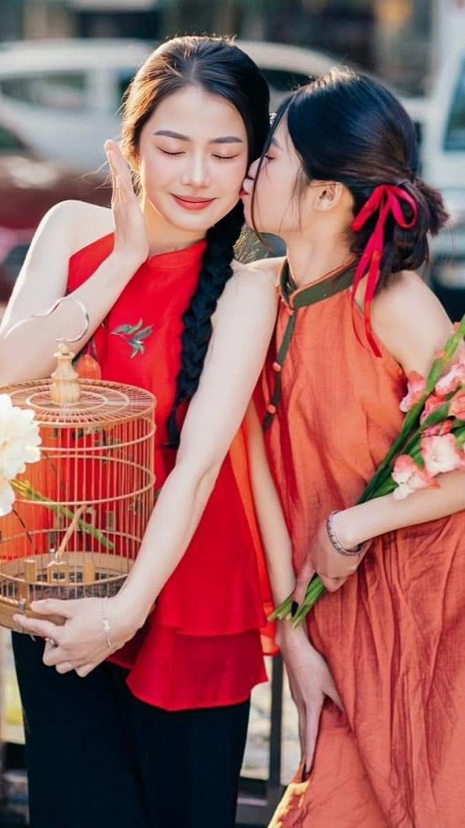 Ảnh ngực gái đẹp trong bộ sưu tập ảnh nhiều gái xinh