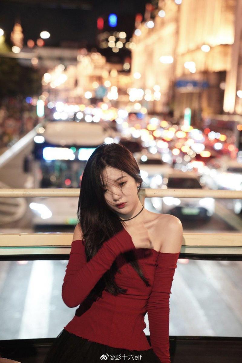 Gái xinh mặc bikini màu trắng đẹp nhất