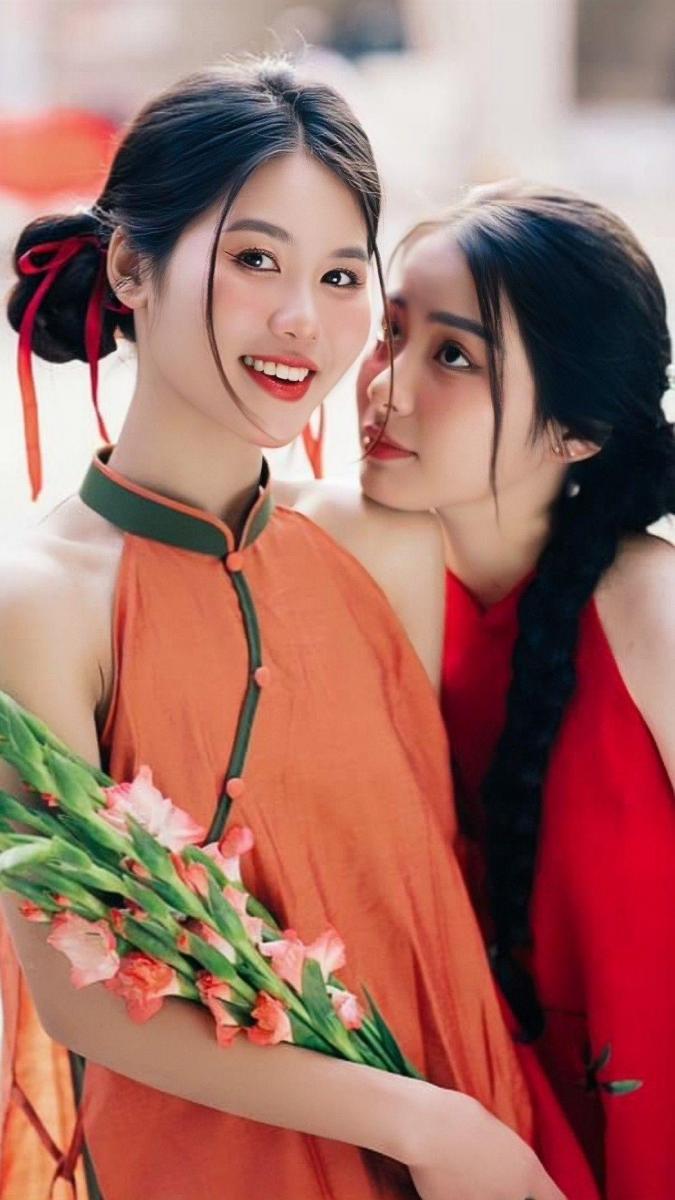Ảnh đẹp gái xinh ngực to màu đỏ sắc đẹp thời trang