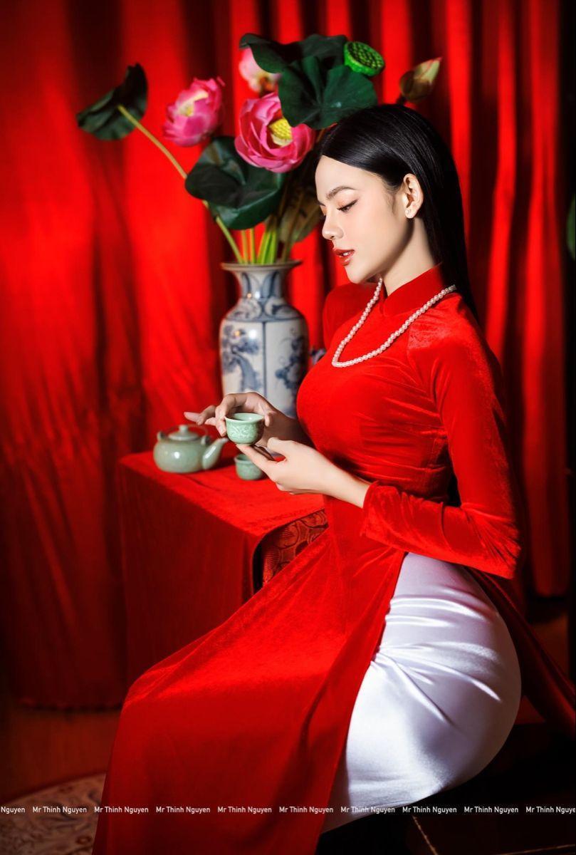 Hình nền gái xinh với ngực to và thời trang sắc đẹp