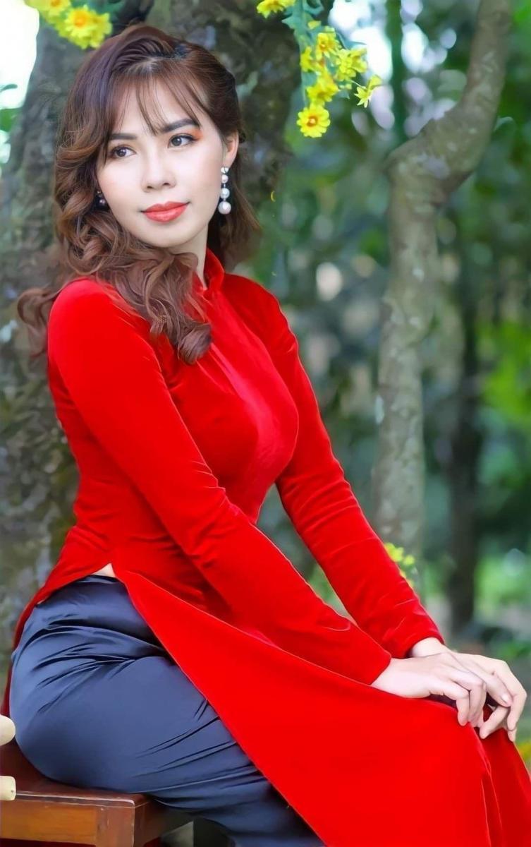 Gái xinh mặc bikini màu trắng đẹp nhất