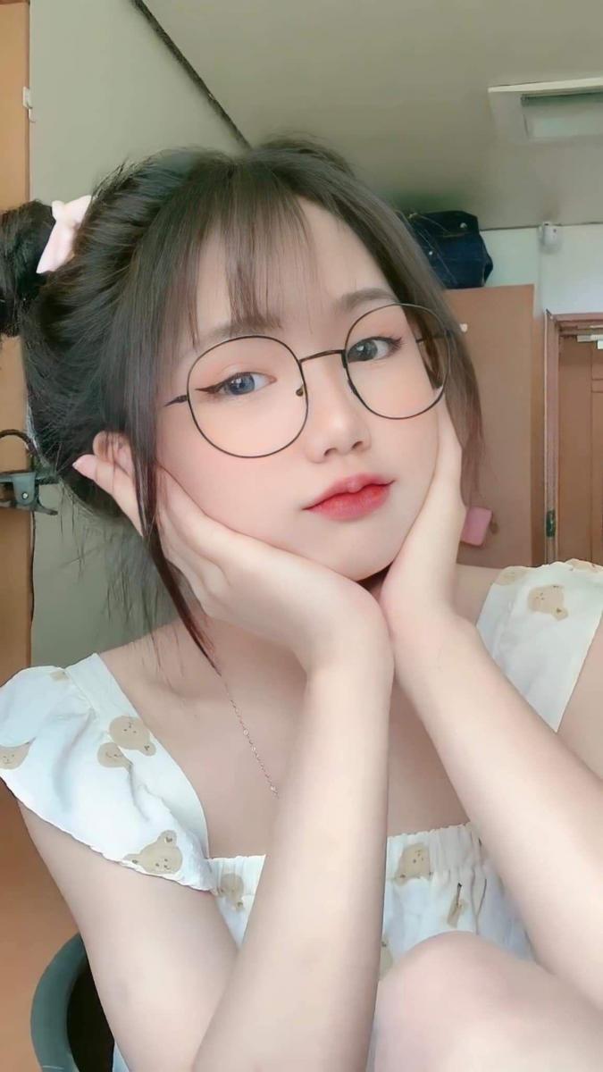 Gái Xinh Ngực To Mới Hồng