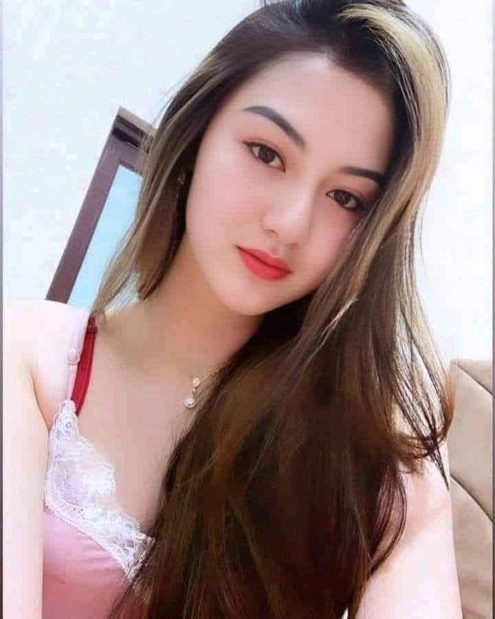 Gái Xinh Gợi Cảm Với Nét