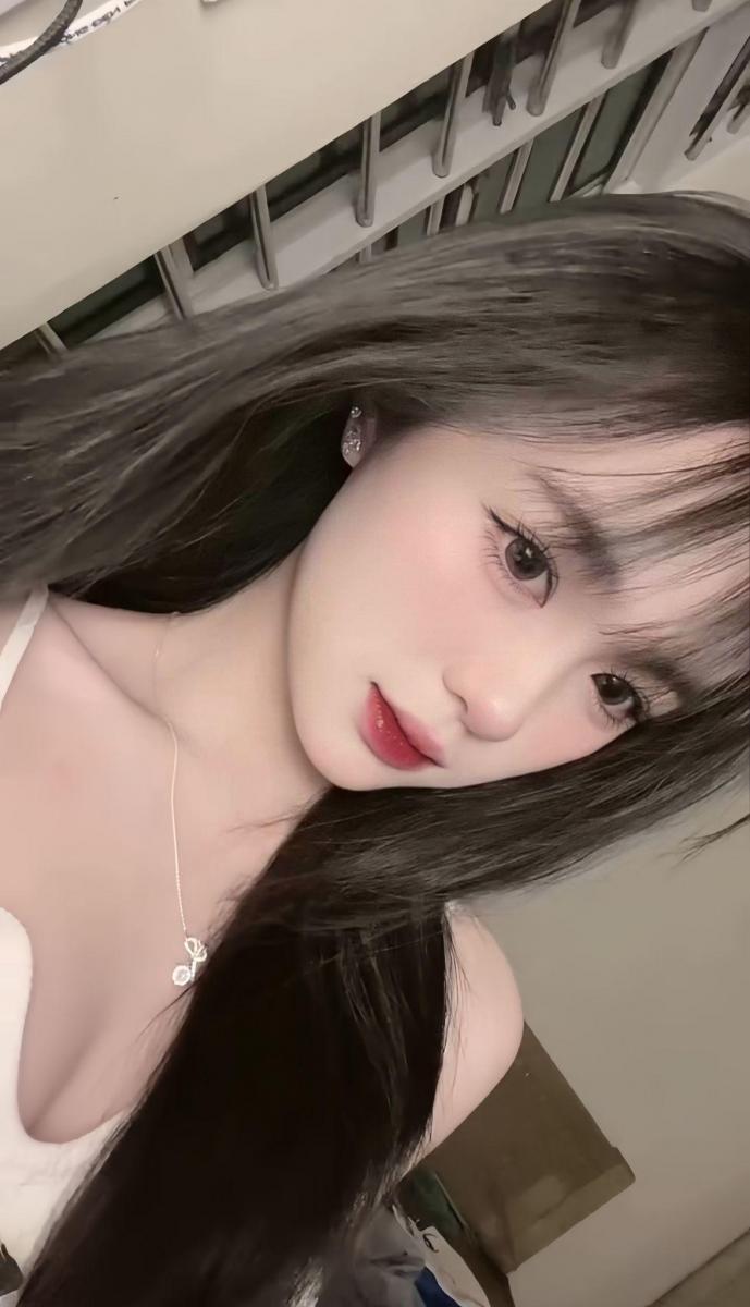 Gái Xinh Không Mặc Đồ