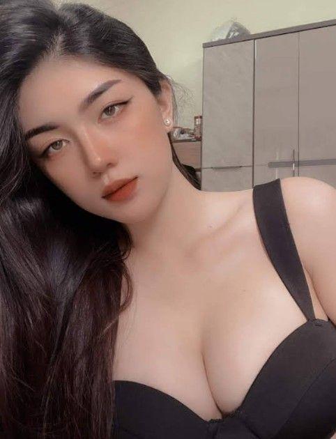 Gái Đẹp Mặc Bikini Khoe Vẻ