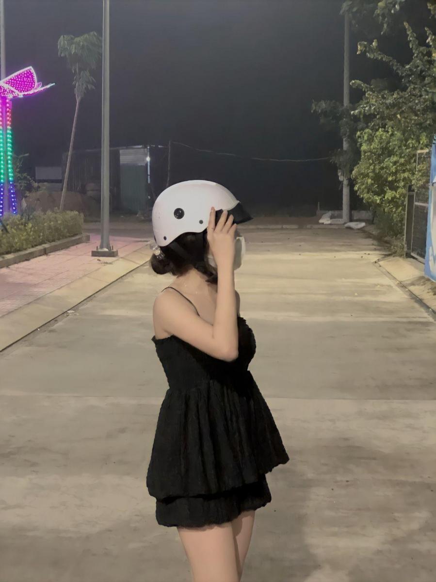 Gái xinh mặc đồ lộ mu đẹp