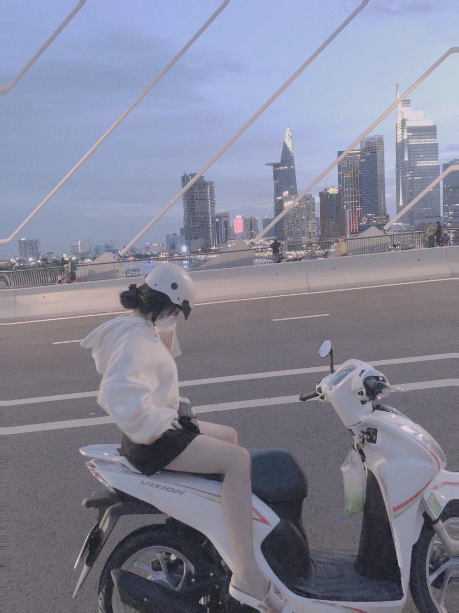 Gái Xinh Mũ To