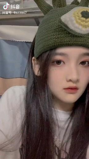 Ảnh gái xinh mũ to đẹp nhất