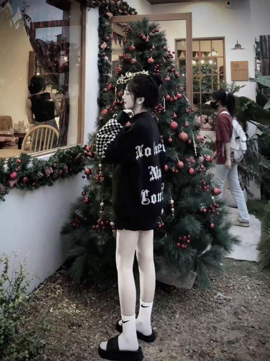 Ảnh Gái Xinh Đón Gió Mùa Đông