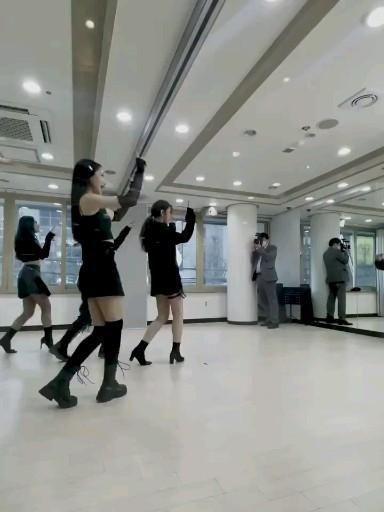 Gái Xinh 16 Và Ảnh Gái Tiktok Xinh Nghệ Thuật Biểu Diễn