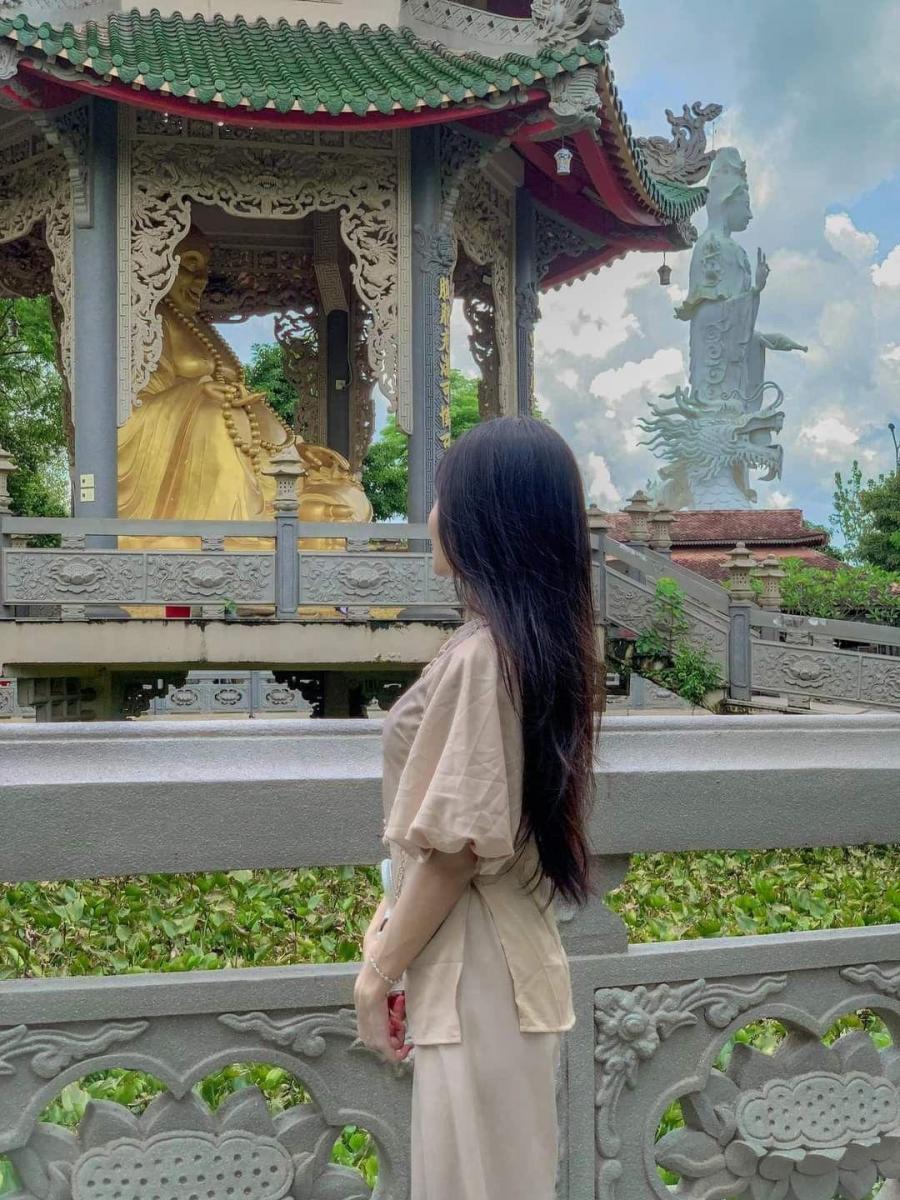 Ảnh gái xinh xăm mình đẹp nhất mùa xuân