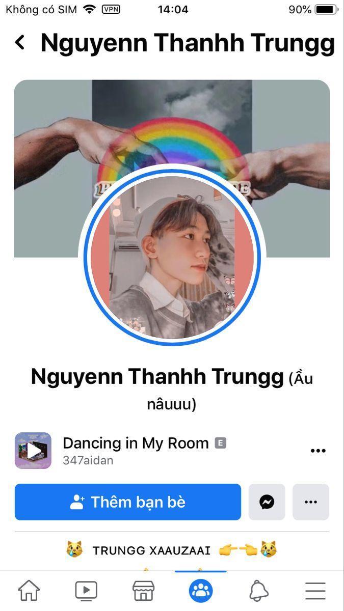 Ảnh gái xinh mặc váy ngắn - Nụ cười hạnh phúc