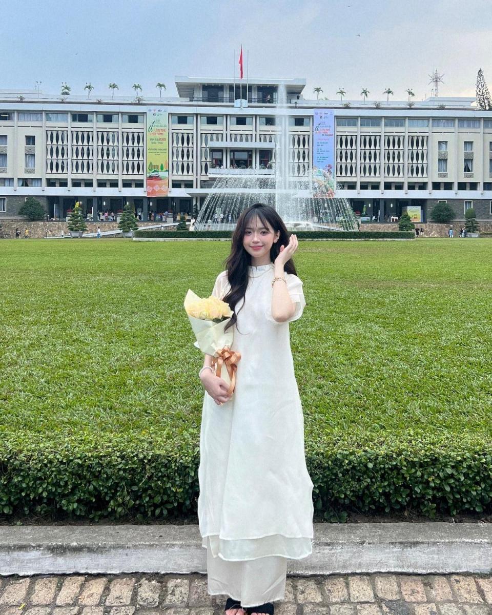 Gái xinh gợi cảm trong hình ảnh ngực gái xinh