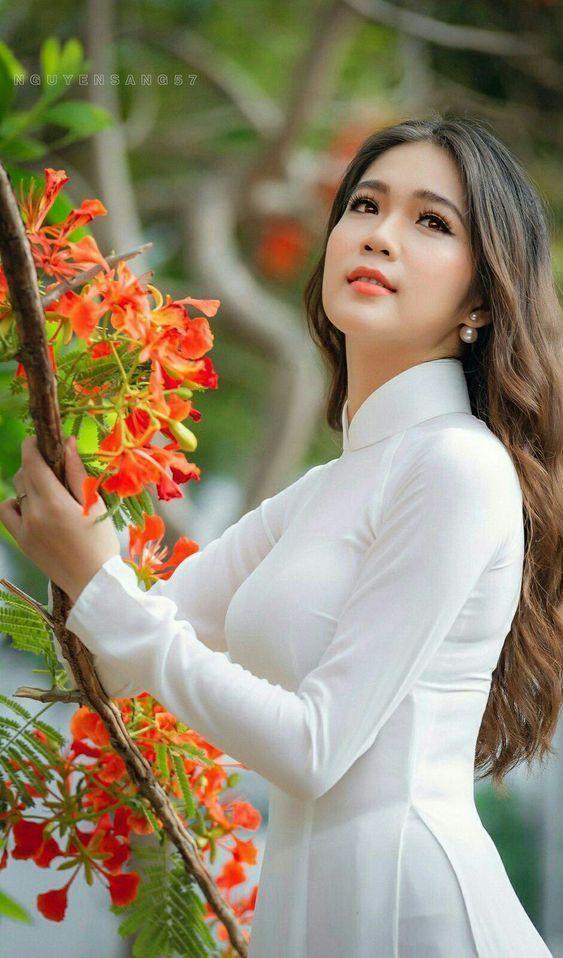Hình ảnh gái xinh vú to trong thời trang đẹp