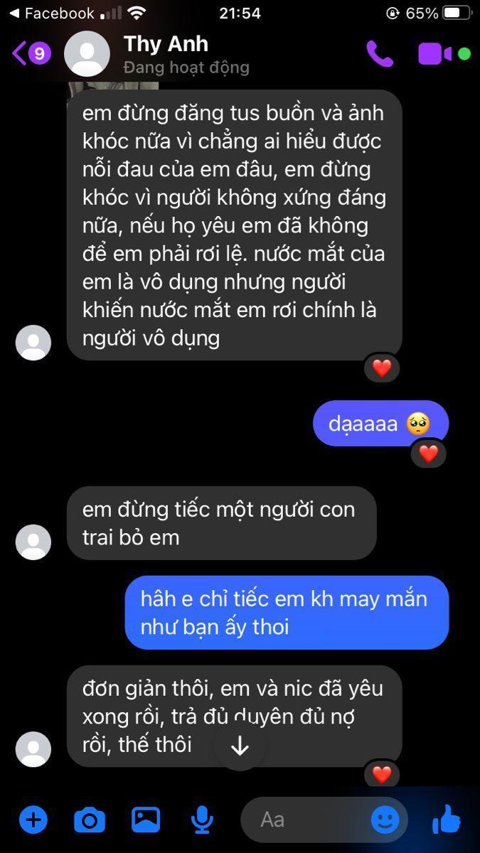 Ảnh gái xinh đáng yêu khoe ngực to
