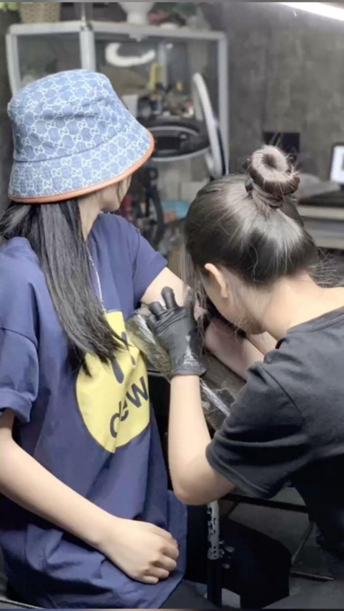 Gái xinh cosplay liên quân khoe quần lót đẹp