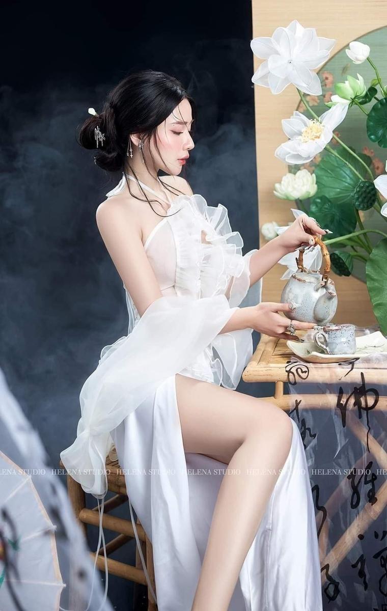 Ảnh gái xinh khoe vòng 1 mặc quần lót sexy