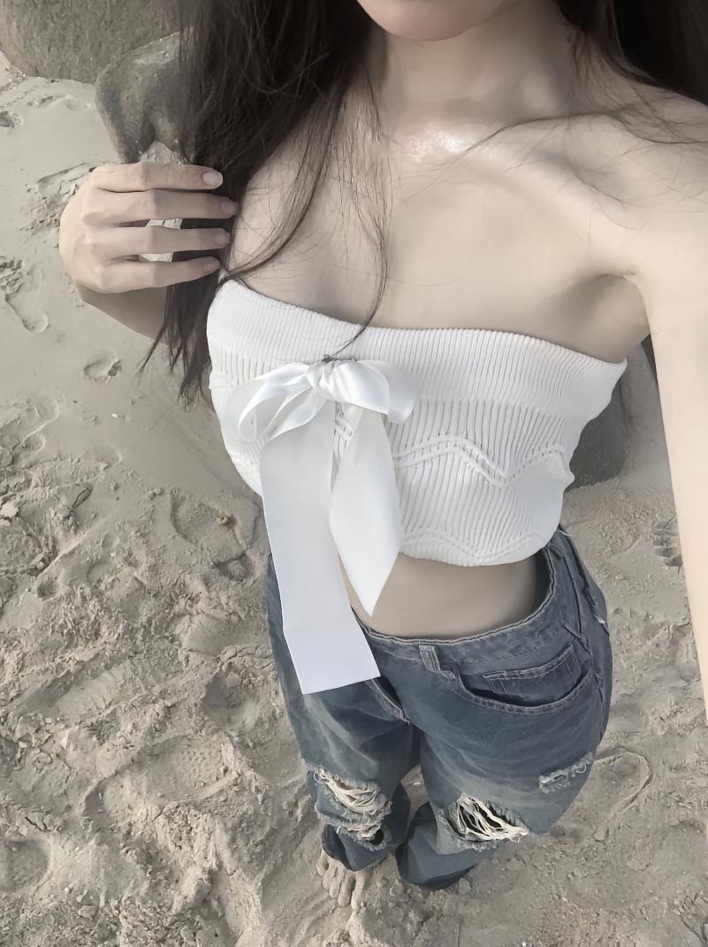 Ảnh gái xinh mặc quần bò sạt đẹp