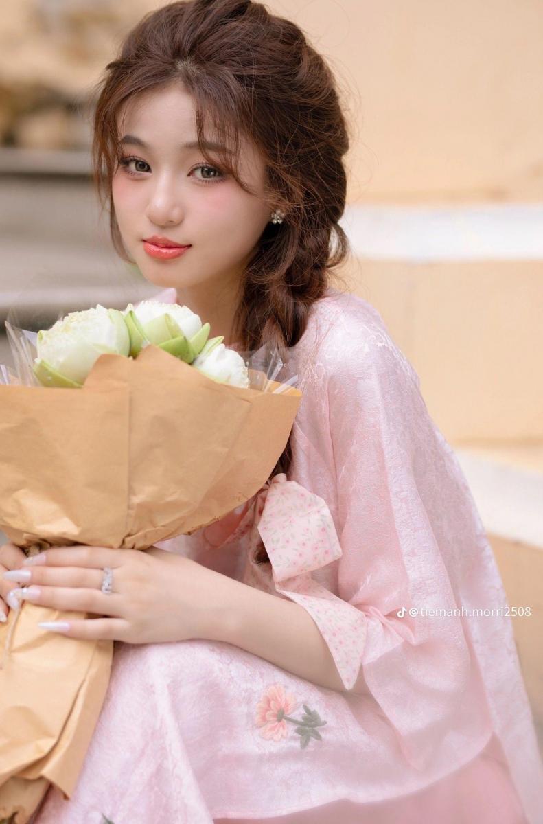 Gái xinh photo đẹp với kiểu tóc ấn tượng