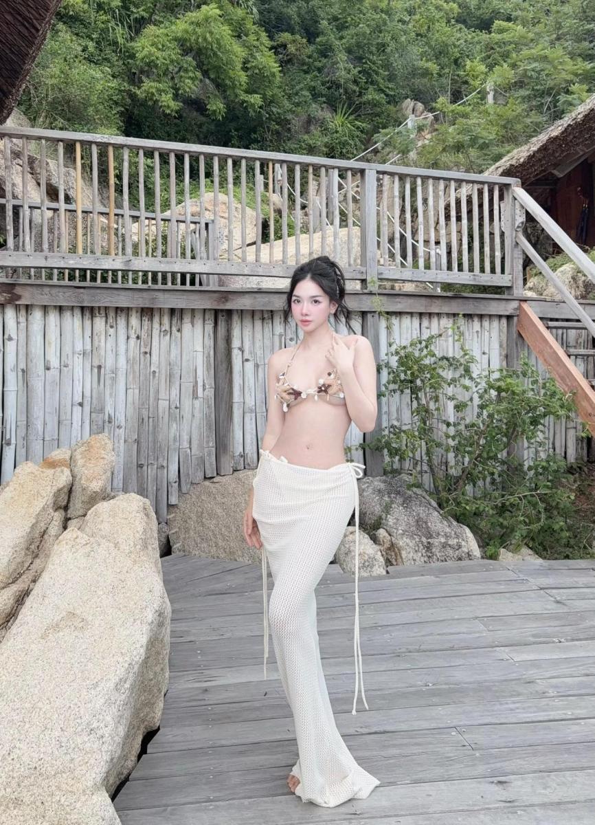 Ảnh cô gái xinh đẹp trong khoảnh khắc rảnh rỗi