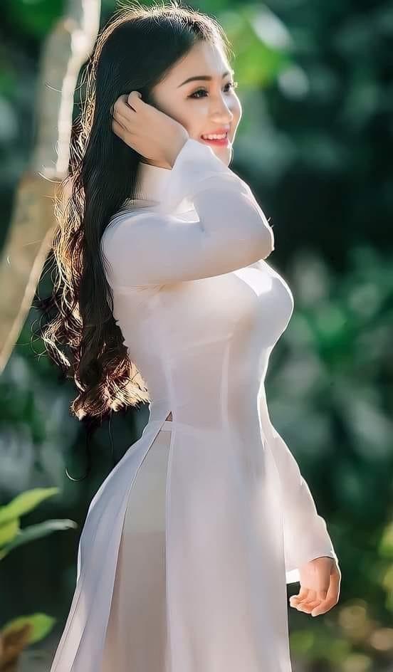 Ảnh gái đẹp sexy trong bộ đầm thời trang