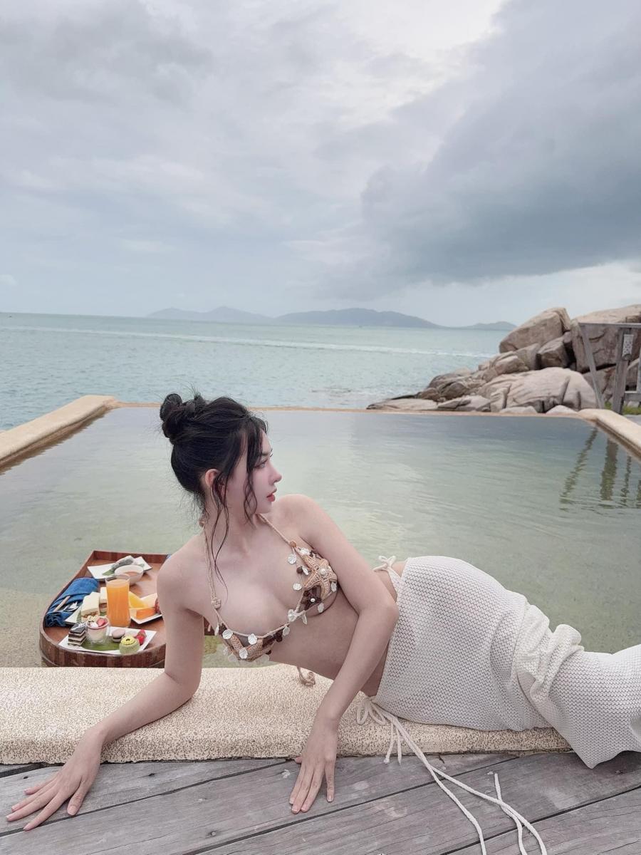 Hình ảnh gái đẹp với ngực to, sắc đẹp thời trang