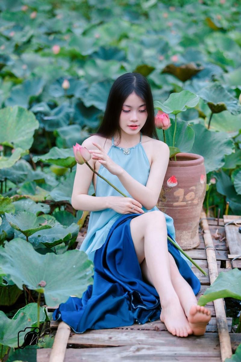 Ảnh gái xinh ngực to sắc đẹp tóc đen con người trong thiên