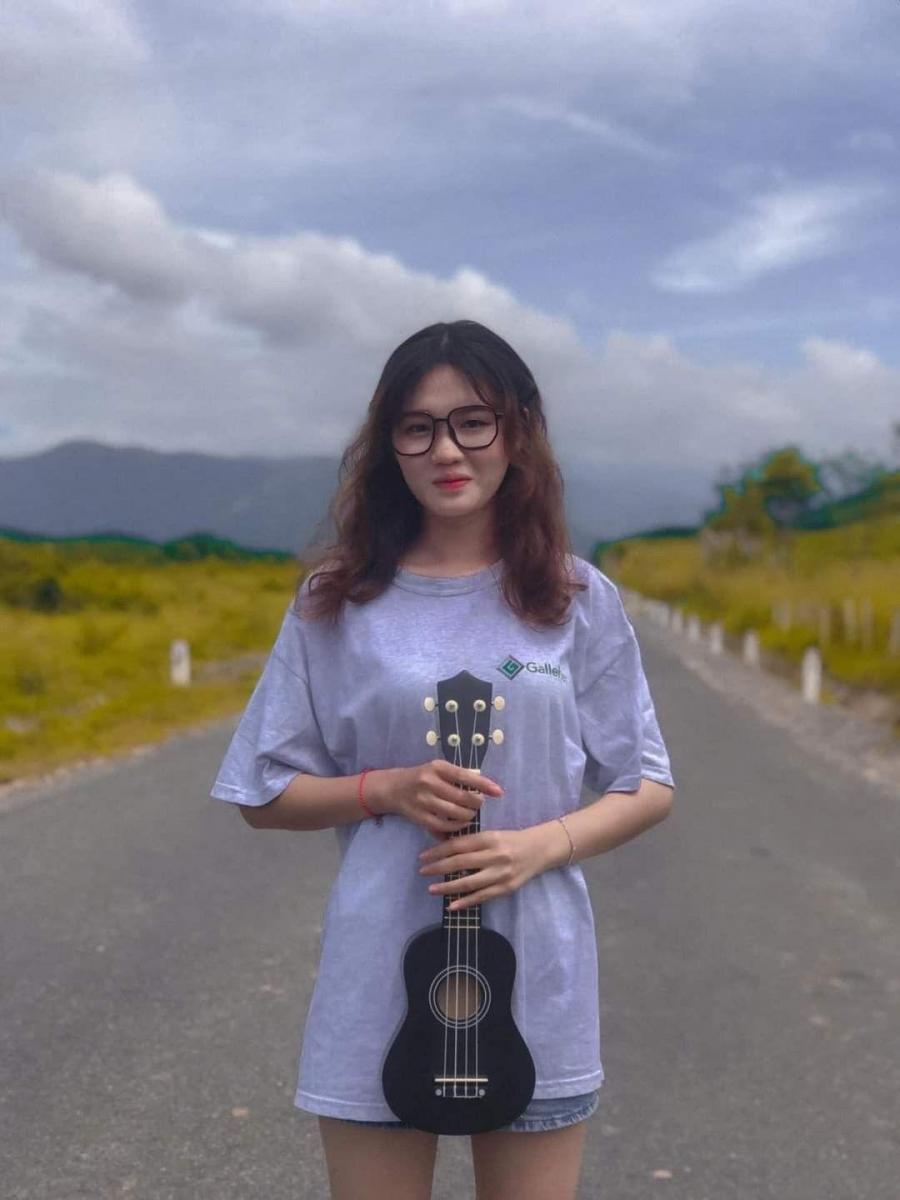 Gái xinh mặc áo hai dây đẹp nhất
